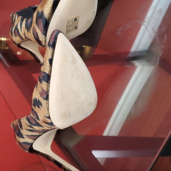 Shoes - Picture 3 of 3